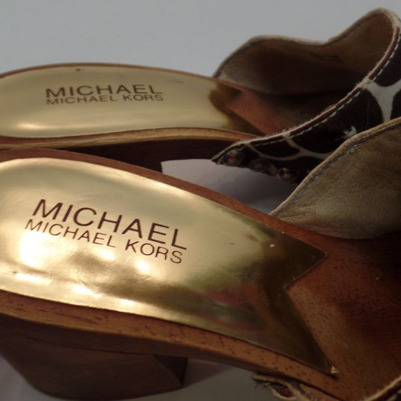 Michael  Kors Nailhead Trim Calf Hair Wood Heels Bold Stitching Mules Clogs Sz 8 - Picture 6 of 15